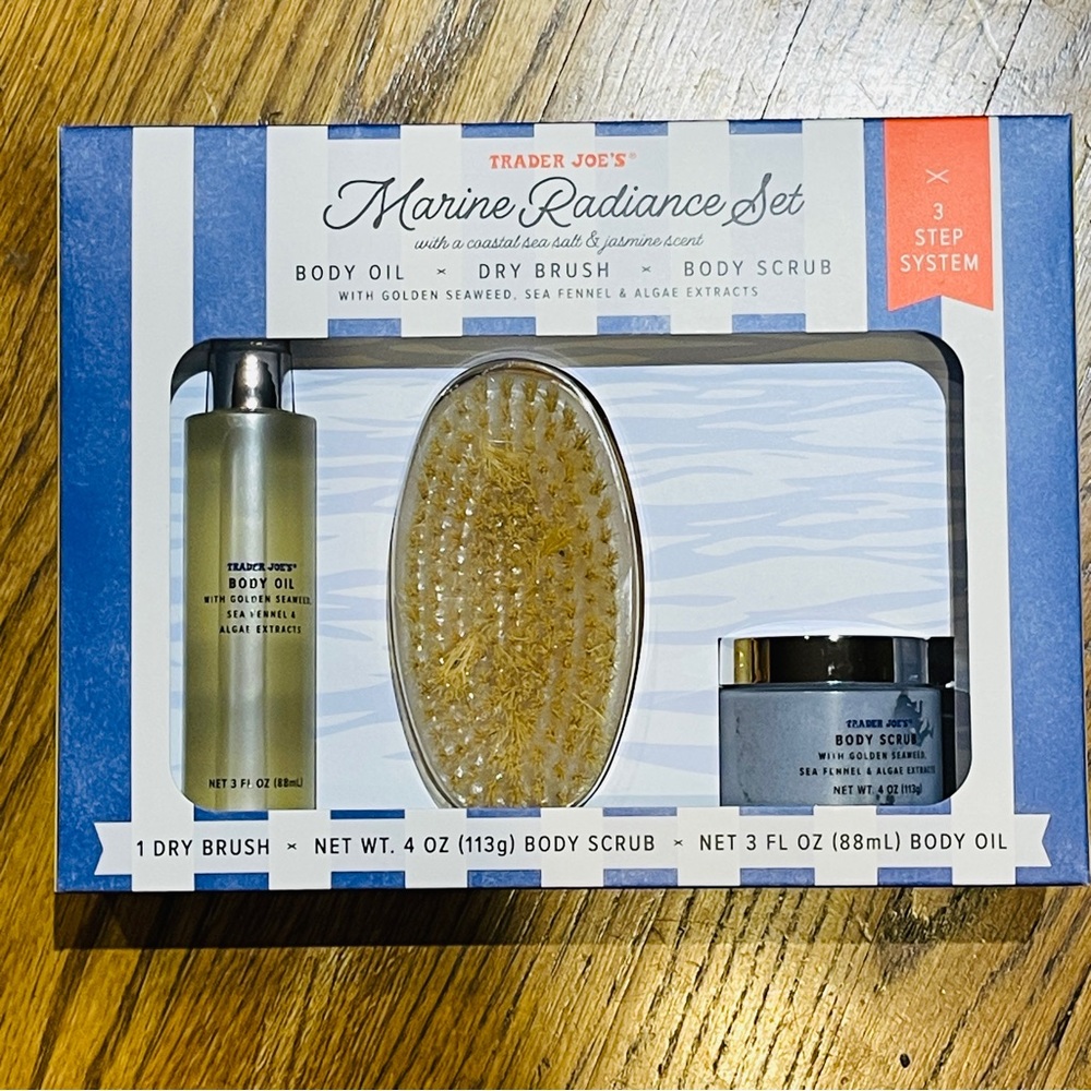 𝐀𝐃𝐃 𝐎𝐍 𝐎𝐍𝐋𝐘 Trader Joe's Marine Radiance Set - Blue and Gold
